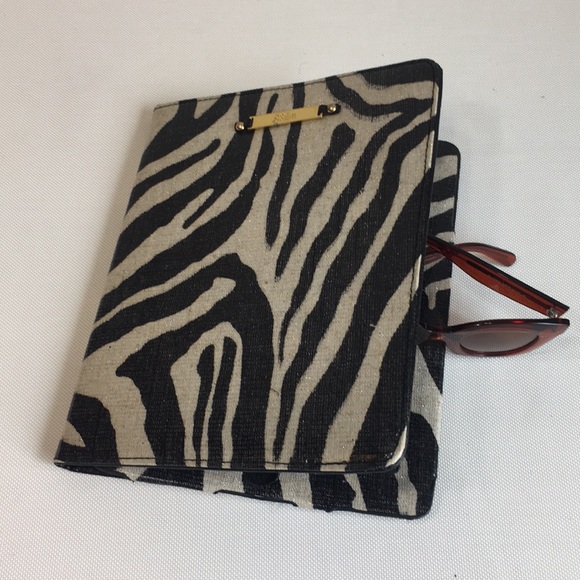 R&Em iPod cases zebra 9.5”x7.5” - Picture 1 of 8